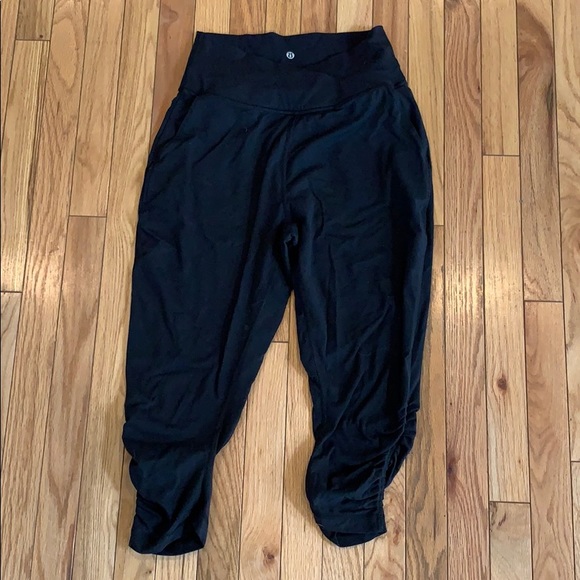 Lululemon joggers - Picture 1 of 8